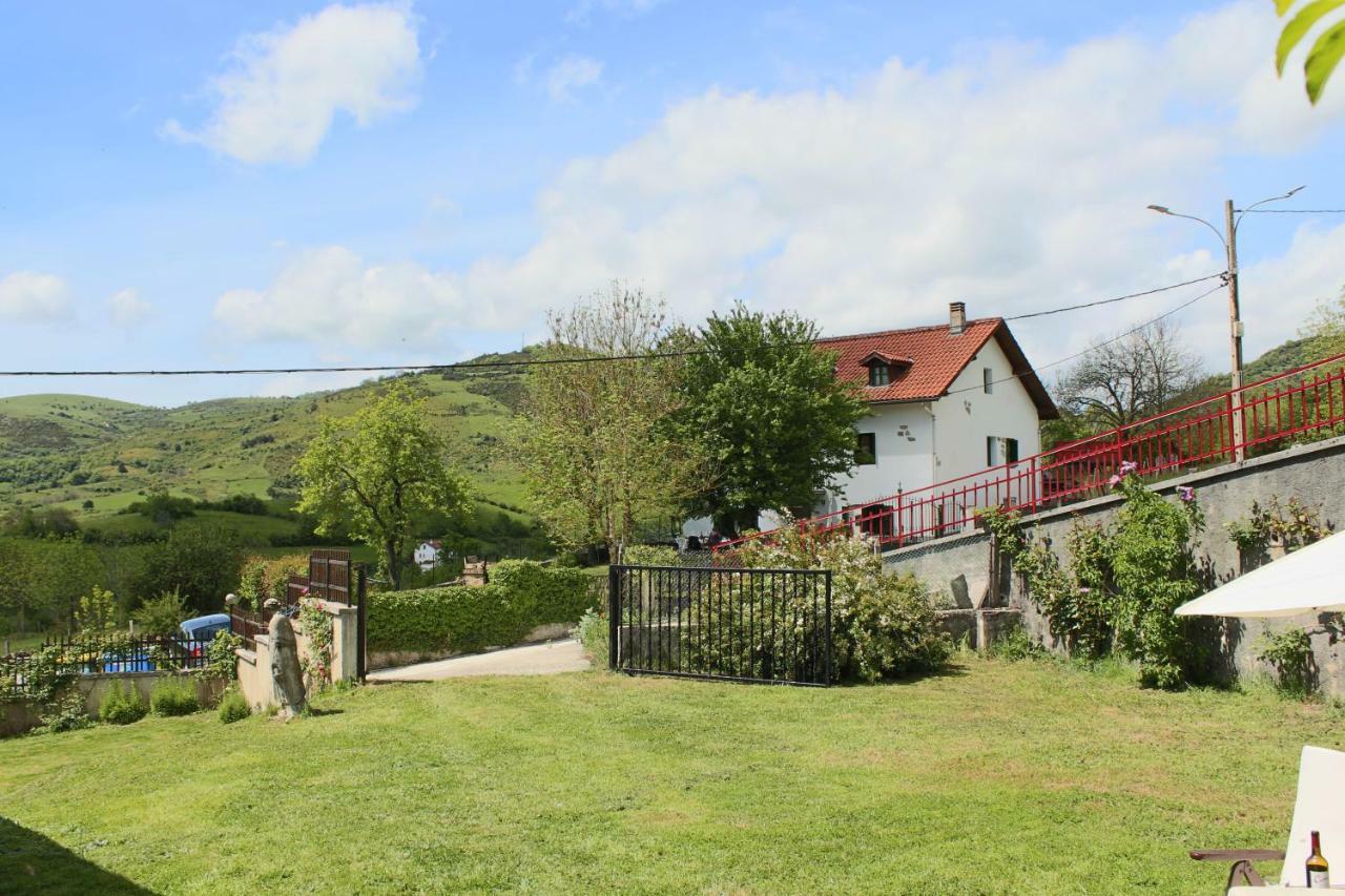 Lazkotzenea Guest House Mezkiriz Екстериор снимка